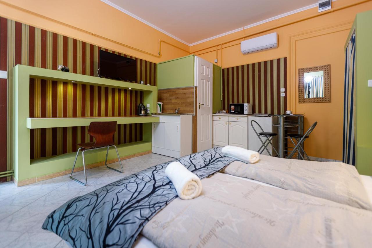 Central Apartman Gyula Exteriér fotografie
