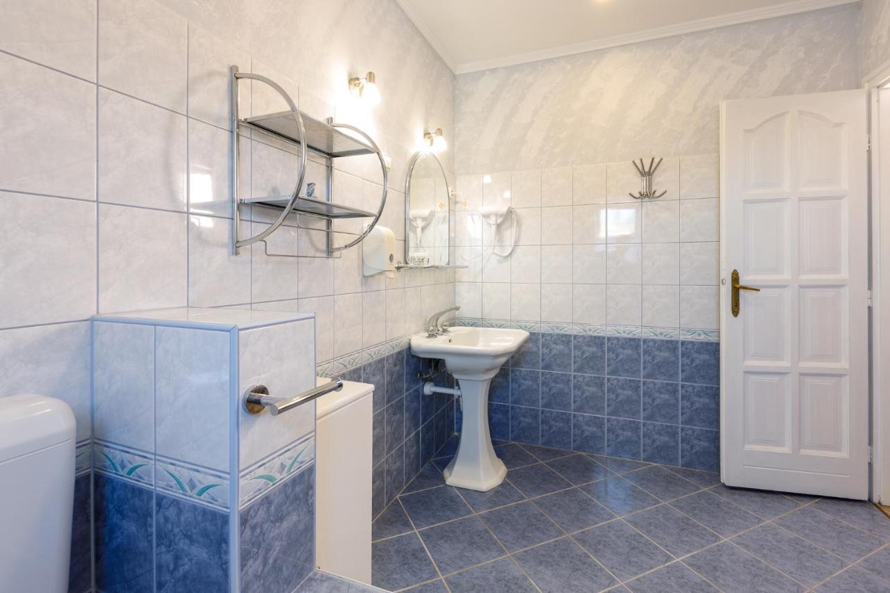 Central Apartman Gyula Exteriér fotografie