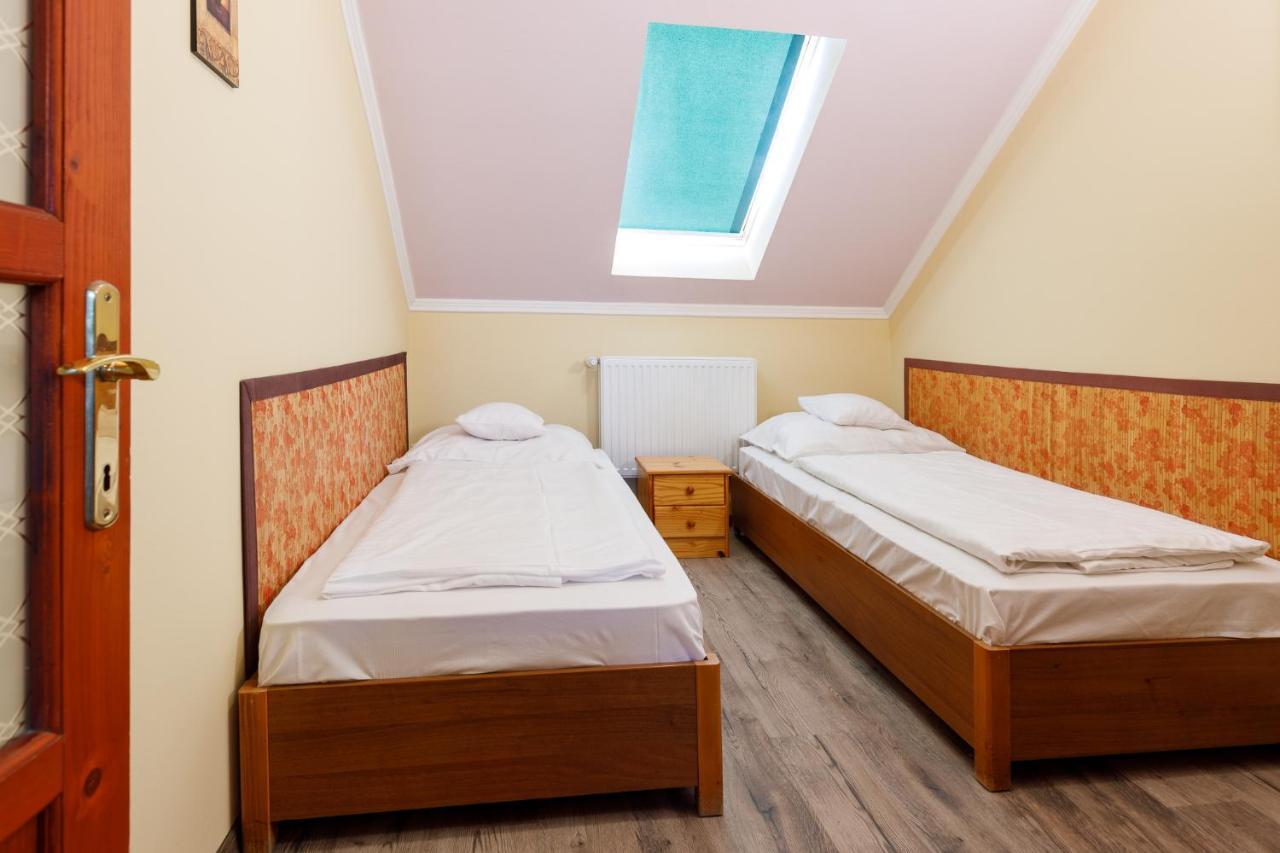 Central Apartman Gyula Exteriér fotografie