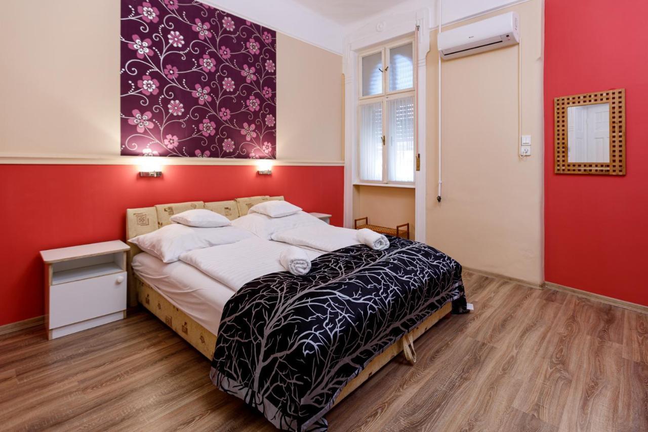 Central Apartman Gyula Exteriér fotografie