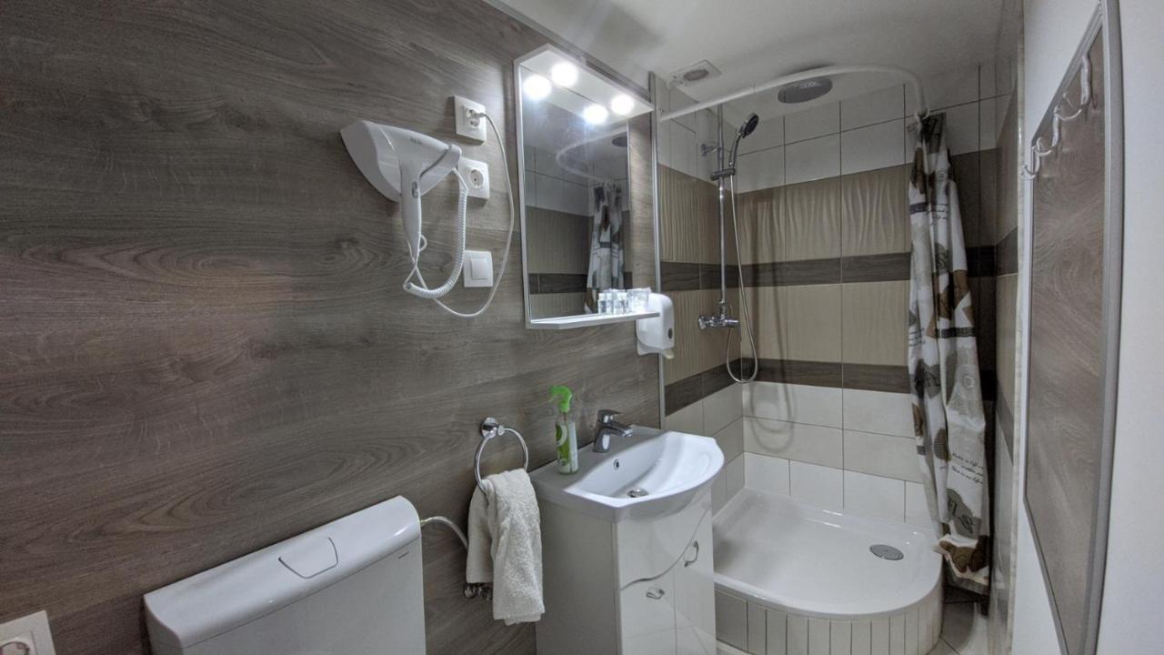 Central Apartman Gyula Exteriér fotografie