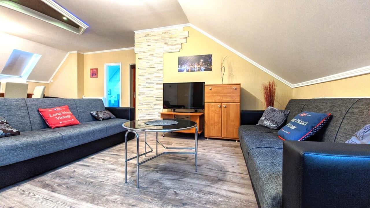 Central Apartman Gyula Exteriér fotografie