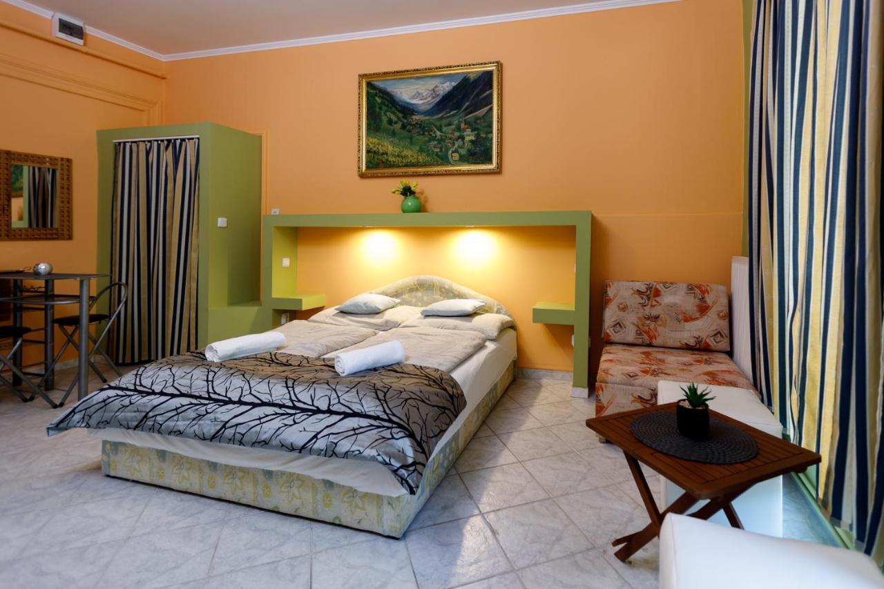 Central Apartman Gyula Exteriér fotografie