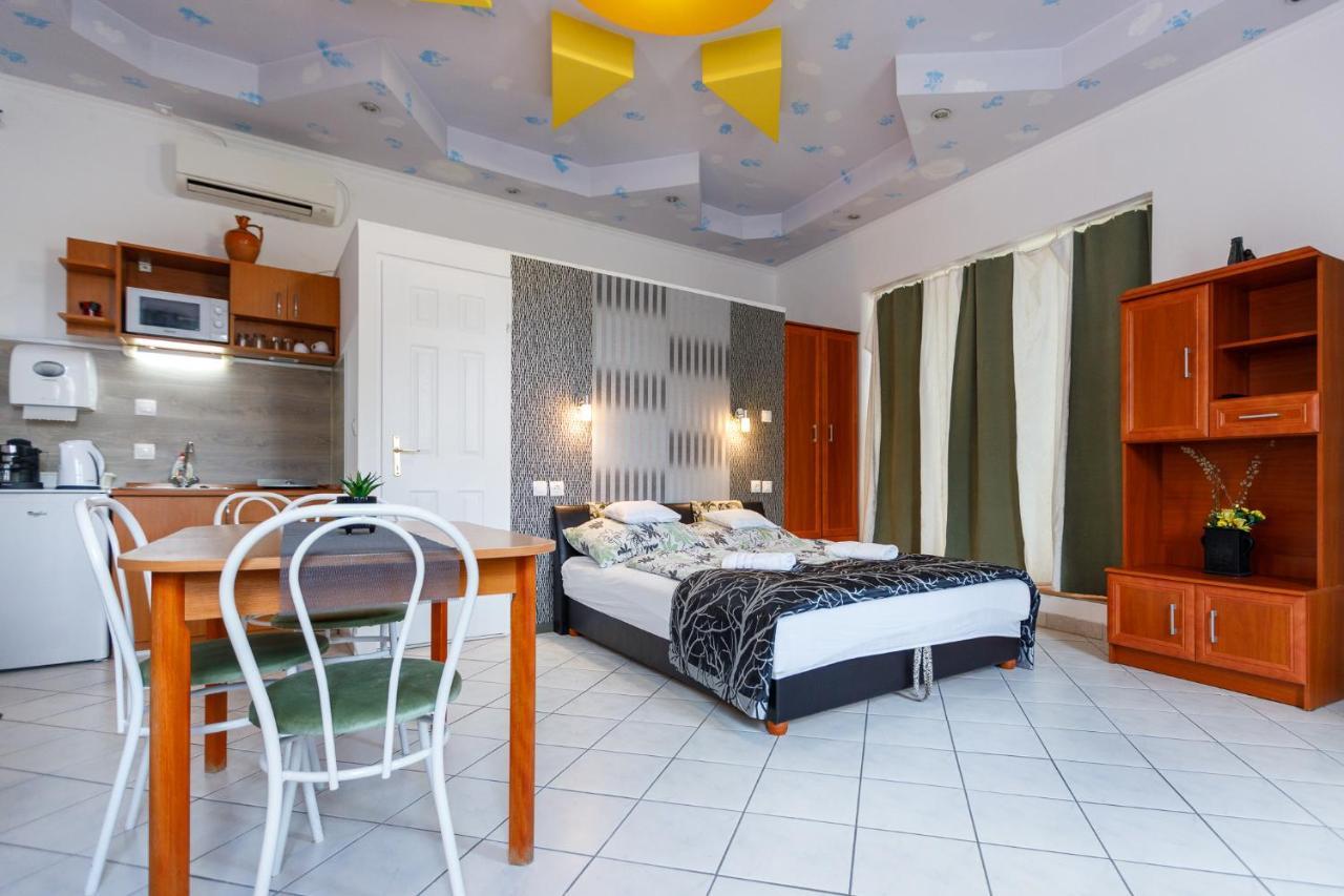 Central Apartman Gyula Exteriér fotografie